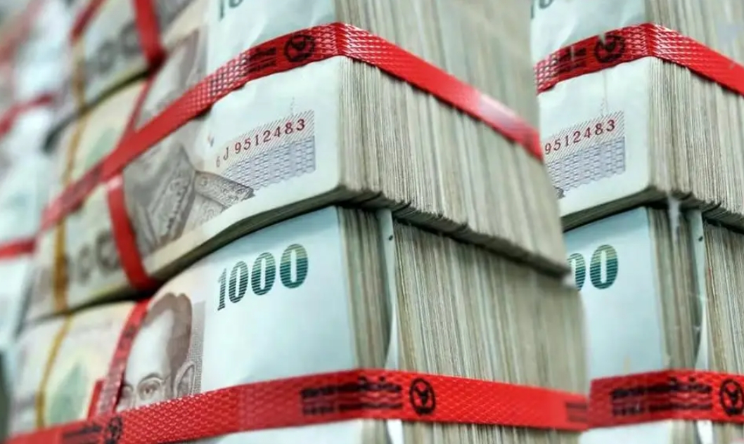 1729144634903275.png 泰国家庭债务攀升至新高,经济困境愈发凸显.png