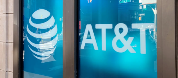 不懂英文也能充！中文渠道充值AT&T